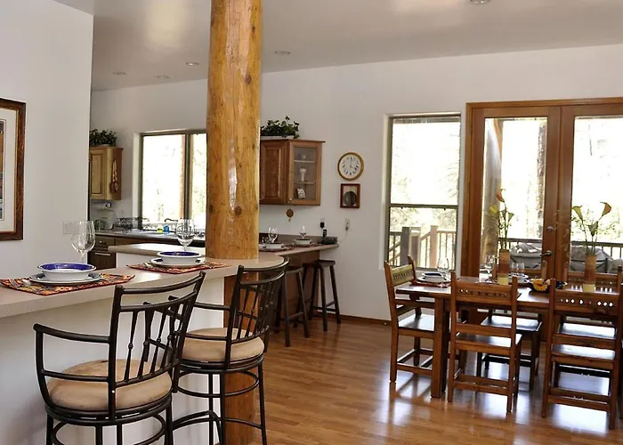 Hébergement de vacances Spacious Woodland Log With Mogollon Rim Views In Payson, Arizona *
