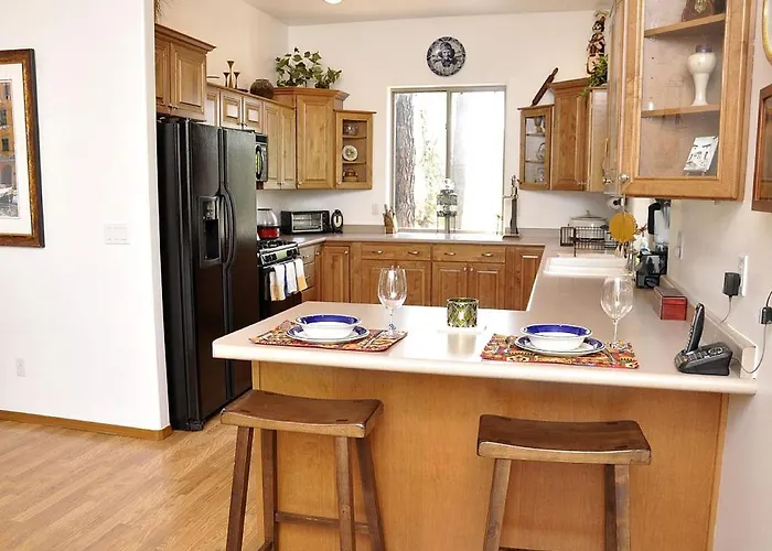 Spacious Woodland Log With Mogollon Rim Views In Payson, Arizona